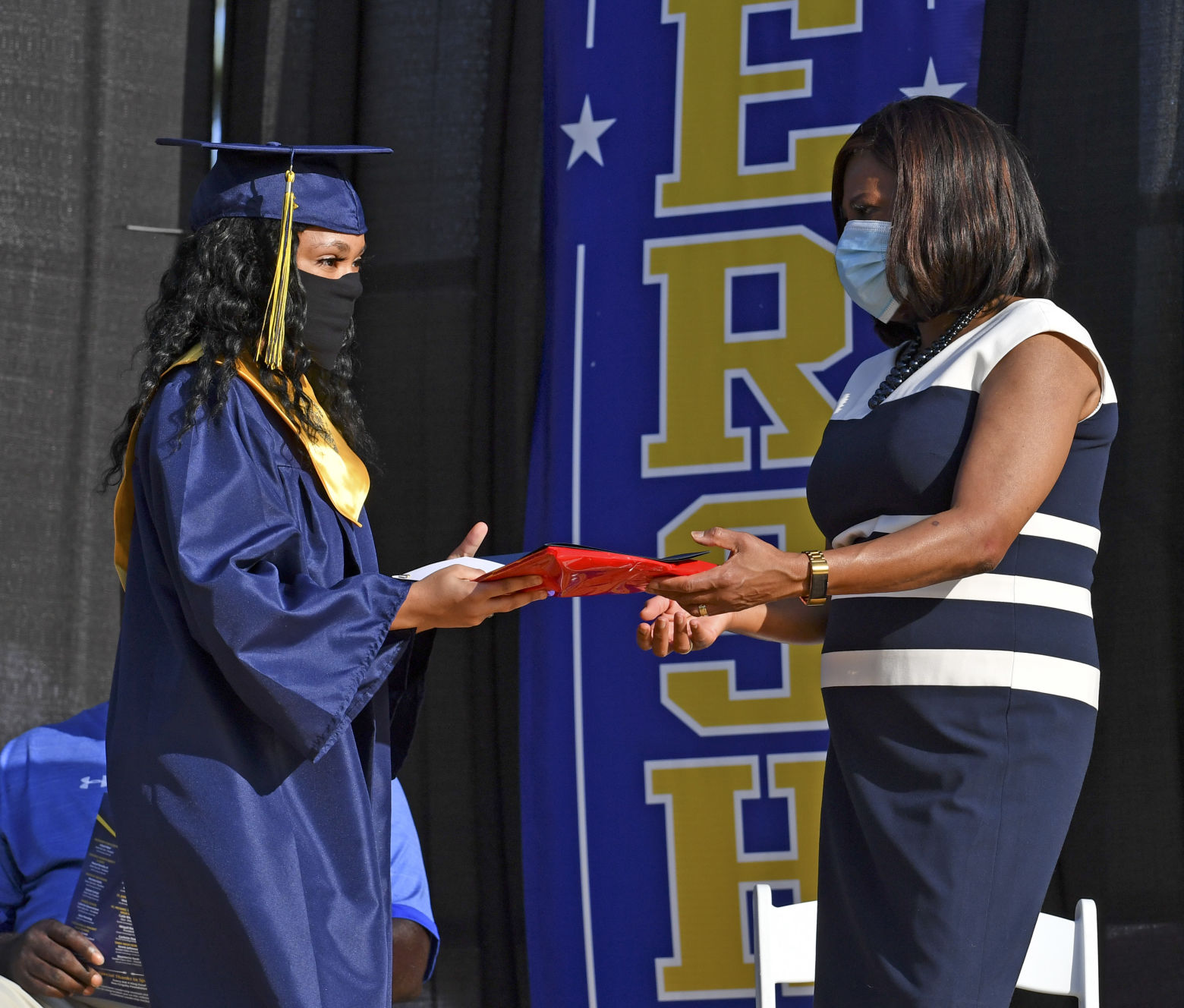 BR.ogerongrads.052020 HS 485.JPG